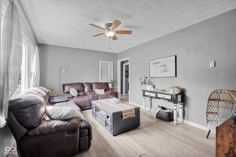 606 W 7th Street Seymour IN 47274