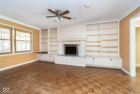 6805 S Ford Road Zionsville IN 46077