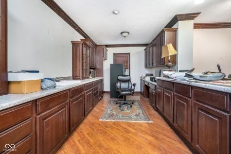 6805 S Ford Road Zionsville IN 46077