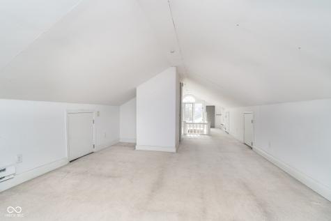 6805 S Ford Road Zionsville IN 46077