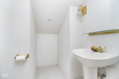 6805 S Ford Road Zionsville IN 46077