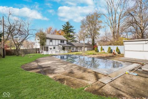 6805 S Ford Road Zionsville IN 46077