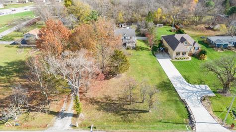 6805 S Ford Road Zionsville IN 46077