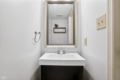 11133 Sunnybay Lane Indianapolis IN 46236