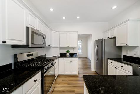 11742 Whisper Bay Court Carmel IN 46033