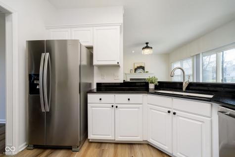 11742 Whisper Bay Court Carmel IN 46033