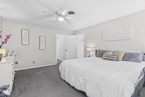 1312 W Country Club Road Connersville IN 47331