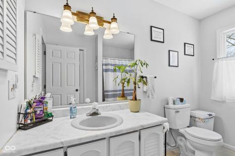 1312 W Country Club Road Connersville IN 47331