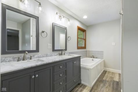 68 Stonybrook Drive Brownsburg IN 46112