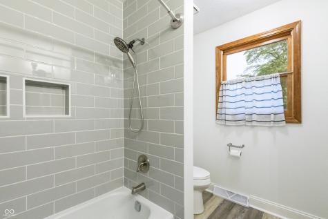 68 Stonybrook Drive Brownsburg IN 46112
