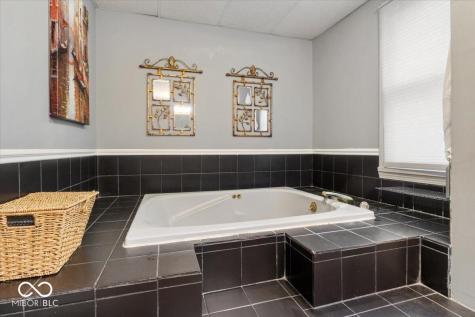 2025 E 80th Street Indianapolis IN 46240