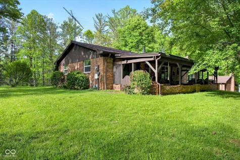 982 E Coonpath Road Spencer IN 47460