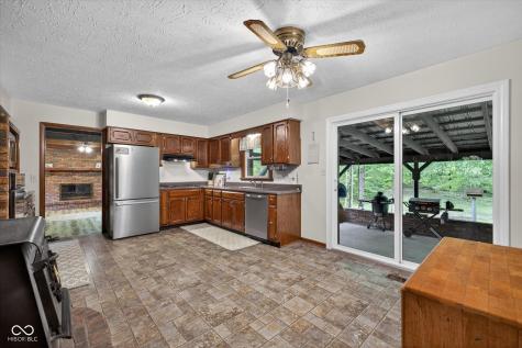 982 E Coonpath Road Spencer IN 47460