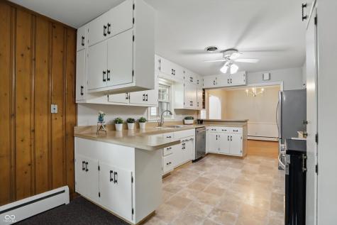 5129 E 69th Street Indianapolis IN 46220