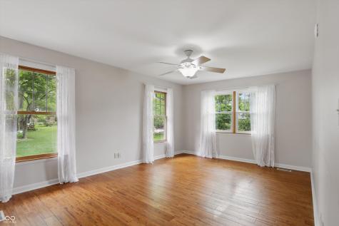 5129 E 69th Street Indianapolis IN 46220