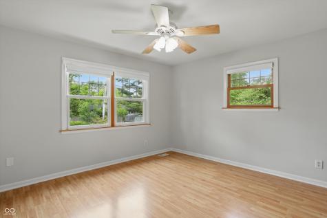 5129 E 69th Street Indianapolis IN 46220