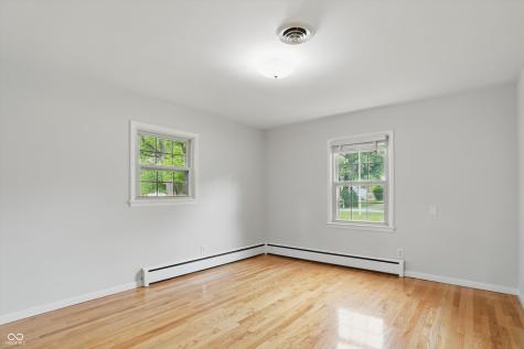 5129 E 69th Street Indianapolis IN 46220