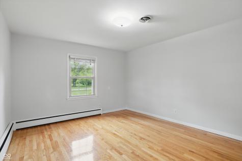 5129 E 69th Street Indianapolis IN 46220