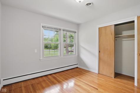 5129 E 69th Street Indianapolis IN 46220