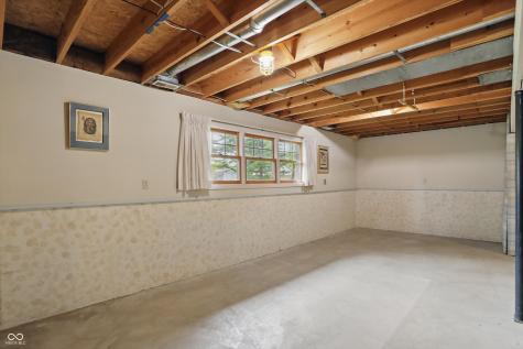 5129 E 69th Street Indianapolis IN 46220