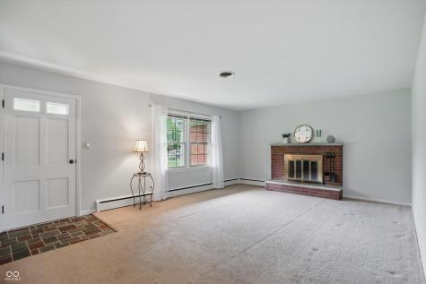 5129 E 69th Street Indianapolis IN 46220