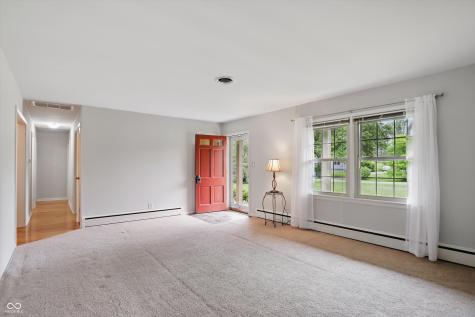 5129 E 69th Street Indianapolis IN 46220