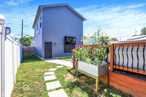 1247 Hartford Street Indianapolis IN 46203