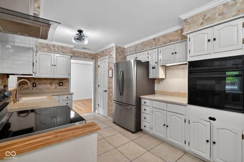6146 Linton Lane Indianapolis IN 46220