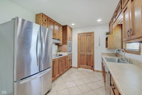 374 W Thompson Road Indianapolis IN 46217