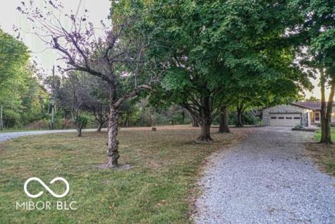 1929 E Overcoat Road Crawfordsville IN 47933