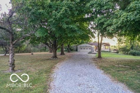 1929 E Overcoat Road Crawfordsville IN 47933