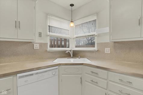 5609 Haverford Avenue Indianapolis IN 46220