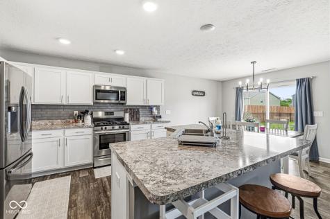 4449 Averly Park Circle Indianapolis IN 46237