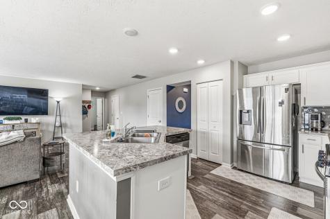 4449 Averly Park Circle Indianapolis IN 46237