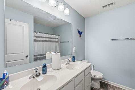 4449 Averly Park Circle Indianapolis IN 46237
