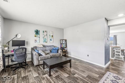 4449 Averly Park Circle Indianapolis IN 46237