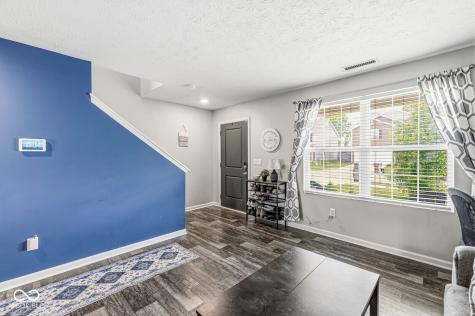4449 Averly Park Circle Indianapolis IN 46237