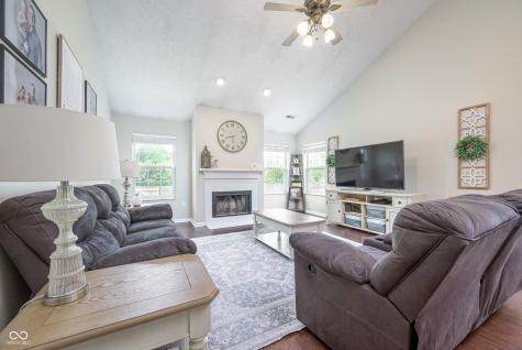 5140 Bird Branch Drive Indianapolis IN 46268