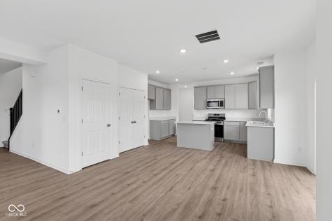 4050 Dutton Drive Bargersville IN 46106