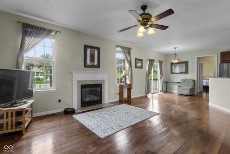 8560 Charleston Court Avon IN 46123
