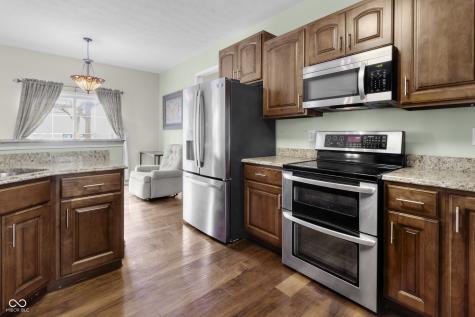 8560 Charleston Court Avon IN 46123