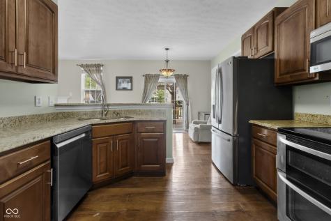 8560 Charleston Court Avon IN 46123