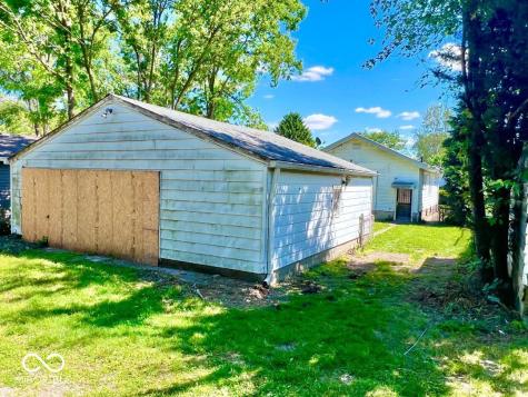 5222 E Saint Clair Street Indianapolis IN 46219