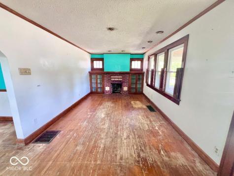 5222 E Saint Clair Street Indianapolis IN 46219