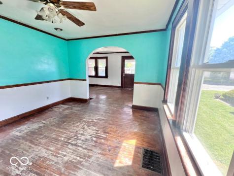 5222 E Saint Clair Street Indianapolis IN 46219