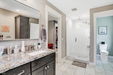5015 Willow Road Zionsville IN 46077