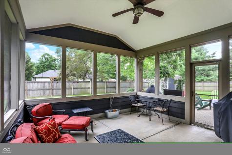 5015 Willow Road Zionsville IN 46077