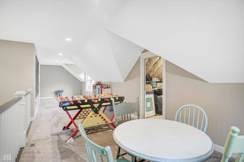 5015 Willow Road Zionsville IN 46077