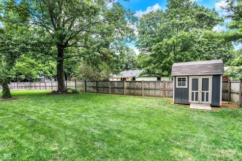 5015 Willow Road Zionsville IN 46077