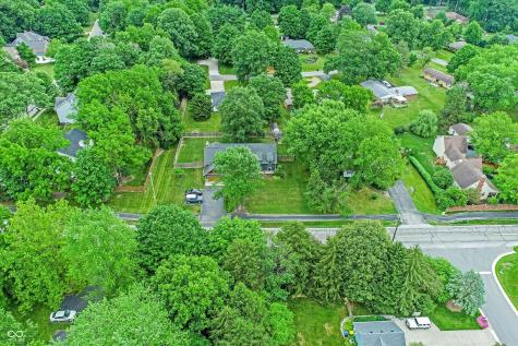 5015 Willow Road Zionsville IN 46077